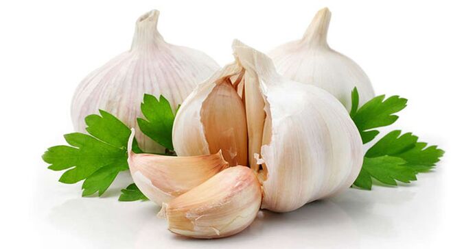 Garlic in ointment is used to treat lower back pain